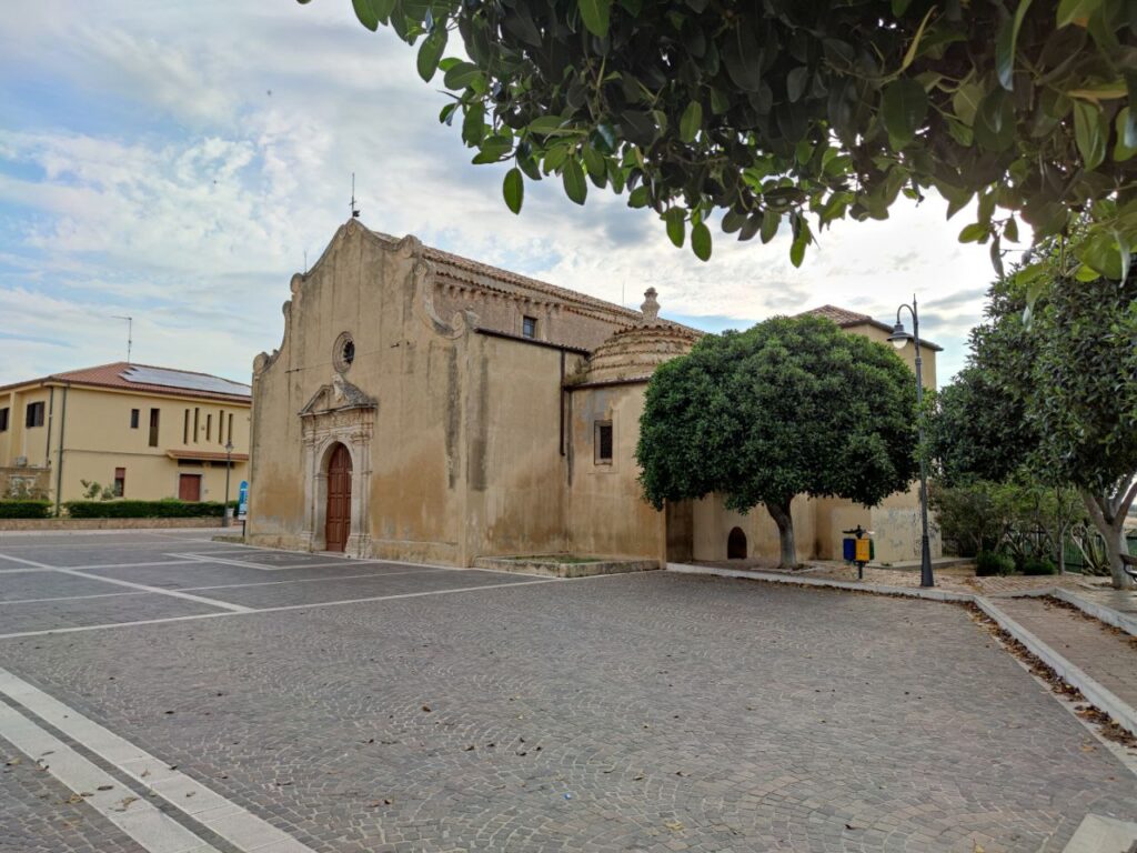 Il Duomo di Isola di Capo Rizzuto: storia di devozione e di fede
